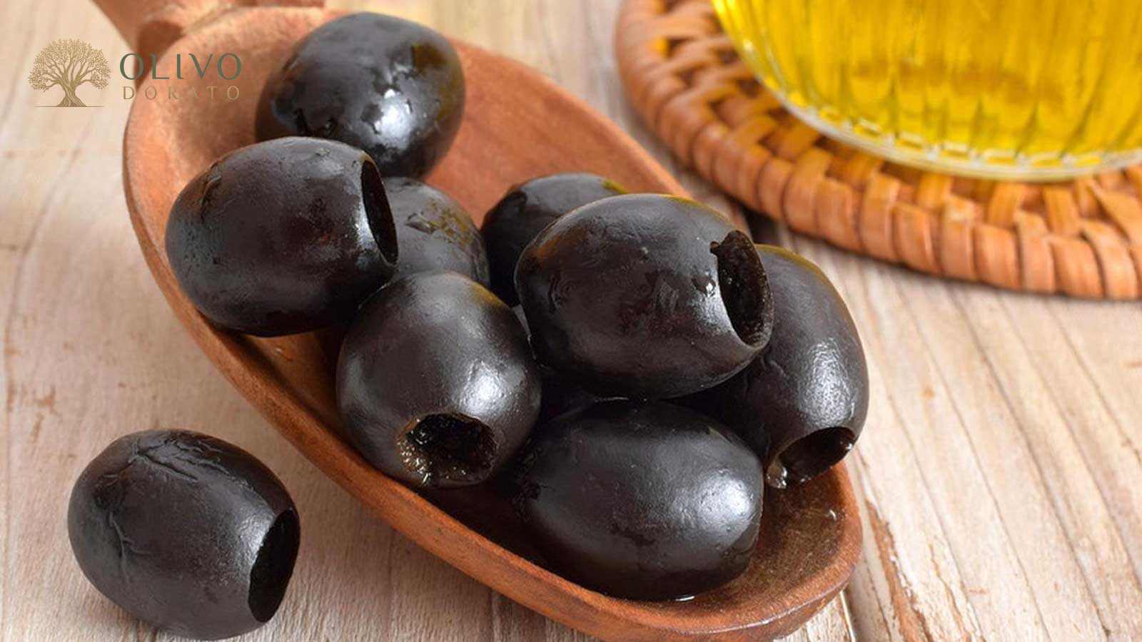 schwarze Oliven ohne stein